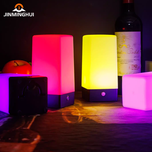 モダンな小さなバーランプカスタムロゴパターンスローガン急速充電長い耐久性防水Ledテーブルランプ家の装飾のための - Product Image 3