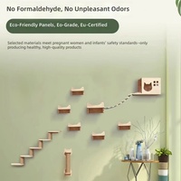 Arbre à chat mural en bois massif avec lit de style capsule spatiale, griffoir, étagère stable et plateforme de saut - Style épuré