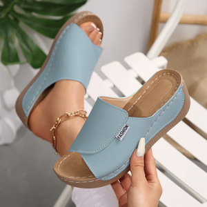 2026 Summer European American Cross-Border <b>Open</b>-<b>Toe</b> Slip-On Outdoor Beach Wedge Sandals Women Large Size Platform Wholesale - Product Image 2
