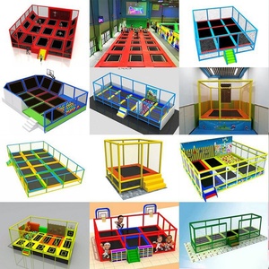 Équipement de parc de trampolines intérieur commercial, grande zone de saut modulaire avec rembourrage de sécurité et filet de protection rose/gris - Product Image 5