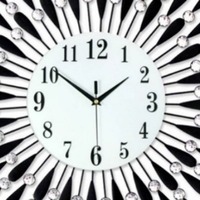 Jam Dinding Kristal Logam Modern, Jam Quartz Bulat Tanpa Suara, Jam Gantung Dekoratif Motif Starburst untuk Ruang Tamu