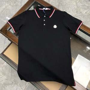 Venta al por mayor de alta calidad nueva moda de los hombres camisetas de verano de algodón de color sólido Polo Casual diseñador de moda camisetas - Product Image 1