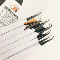 Pince à épiler professionnelle noire à pointe en fibre de plasma pour extensions de cils, avec logo personnalisé, en acier inoxydable durable, impression de cils