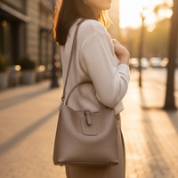 Sacs à main en cuir véritable OEM ODM pour femmes, sacs à bandoulière de luxe de créateur, sacs fourre-tout tendance pour dames, prix de gros
