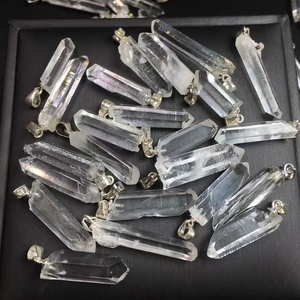 Piedras curativas de cristal natural Tiras de cristal de cuarzo transparente crudo Colgante Collar para joyería - Product Image 5