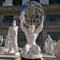 Sculpture en marbre blanc de haute qualité, mains tenant un globe terrestre, statue à vendre