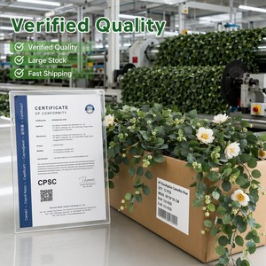 Ghirlanda Artificiale di Eucalipto e Camelia, Decorazione Floreale Pendente per Pareti, Balconi e Matrimoni, Vendita all'Ingrosso - Product Image 5