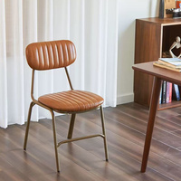Meilleur prix sur les chaises de restaurant industrielles en métal rembourrées de style vintage antique en fer pour barbecue et café en gros