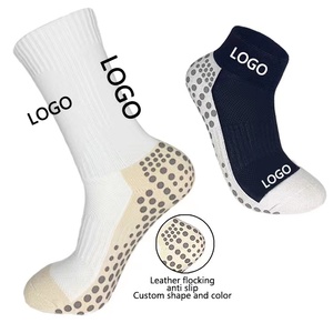 Alta calidad ciclismo deporte correr hombres tripulación tobillo lujo antideslizante personalizado agarre fútbol Calcetines - Product Image 1