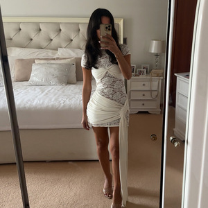 Robe de cocktail moulante pour femme, mini, en dentelle, col rond, couleur unie, ajourée, transparente, avec ruban, origine Yiwu FDC1291 - Product Image 4