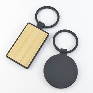 Solid Wood Keychain Custom Engraving Durable and Exquisite Workmanship Suitable for Anniversary Gifts Wedding Gifts Souvenir