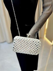 กระเป๋าเงินประดับพลอยเทียมสำหรับผู้หญิงกระเป๋าคลัทช์คริสตัลแวววาวกระเป๋าใส่โทรศัพท์สะพายไหล่สายโซ่กระเป๋าถือลูกปัด - Product Image 5