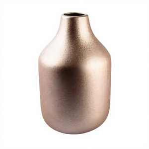 Elegante Florero de Metal Color Oro Rosa, Diseño Moderno de Terracota para Decoración del Hogar y Bodas, Axiom - Product Image 1