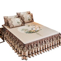 Ensemble de jupe de lit rafraîchissante en soie de glace brodée de 3 pièces de style moderne avec draps plats ajustés pour une utilisation en toutes saisons