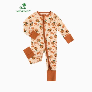 Miozing in Stock Tutina per Neonati e Bambini, Pigiamino Elastico in Fibra di Bambù Traspirante ed Ecologico, con Cerniera Bidirezionale - Product Image 1