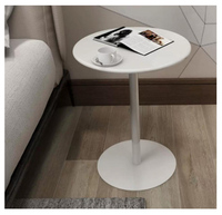Table basse de luxe compacte de designer danois, style nordique moderne, table d'appoint en fer avec coins mobiles, table d'appoint et de bout de canapé convertible