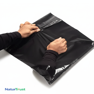 Vente en gros 100% sacs d'expédition de fécule de maïs biodégradables taille personnalisée fermeture à glissière respectueuse de la nature fabriqués à partir de PLA PBAT pour l'expédition par courrier - Product Image 1