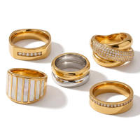 Bagues de luxe en acier inoxydable plaqué or 18 carats pour femmes, avec nacre entrelacée et zircon cubique multicouche