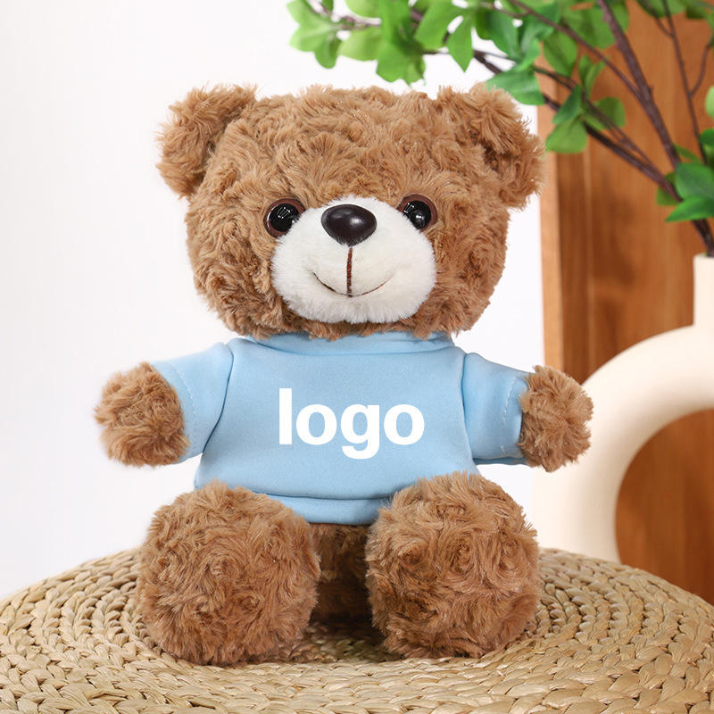 Light blue t-shirt-brown bear
