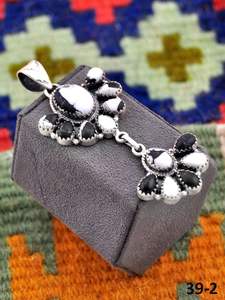 Colgante Artesanal de Plata de Ley y Turquesa Blanca de Búfalo del Suroeste para Mujer - Product Image 2