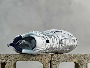 Zapatos Deportivos de Lujo de Diseño Nuevo, con Parte Superior de Malla, Cierre de Calcetín, Suela Gruesa con Amortiguación, Antiolor, Modernos y Casuales para Caminar - Product Image 3