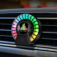 Diffuseur de parfum intelligent pour voiture avec commande vocale RGB, lumière rythmique musicale, désodorisant de voiture à clipser sur grille d'aération, lampe aromatique rechargeable USB
