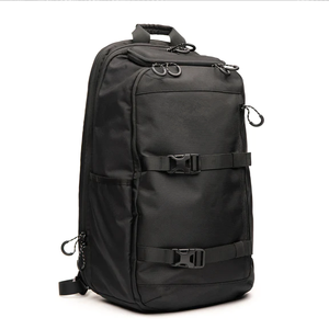 Mochila Ligera y Práctica para Viajes de Negocios, Fin de Semana o Uso Diario - Product Image 1