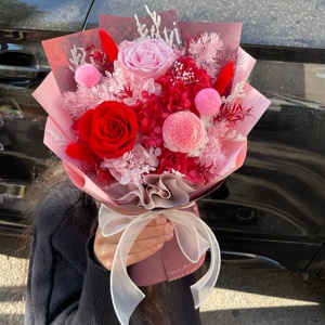 Bouquet di Rose Premium Romantico in Confezione Personalizzata - Fiori Conservati Artigianali <span class=keywords><strong>per</strong></span> <span class=keywords><strong>San</strong></span> <span class=keywords><strong>Valentino</strong></span>, Compleanno, Festa della Mamma, <span class=keywords><strong>Regalo</strong></span> Eterno <span class=keywords><strong>per</strong></span> <span class=keywords><strong>Lei</strong></span> - Product Image 2