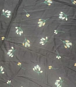 Mềm Satin Hoa In 100% <span class=keywords><strong>Polyester</strong></span> Satin Vải Cho Hàng May Mặc Quần Áo Ăn Mặc - Product Image 1