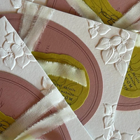 Ensemble d'invitations de mariage personnalisées, exquises, sculptées en relief et imprimées en typographie, pour une cérémonie romantique, une fête nuptiale, une célébration de mariage