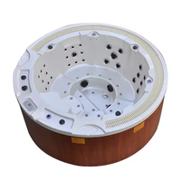 Nouveau design de baignoire extérieure de luxe pour 6-7 personnes avec 65 jets d'air et lumières LED