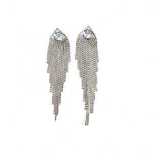 Boucles d'oreilles longues en cristal à pampilles super brillantes, géométriques, plaquées or, pour enfants, élégantes et exagérées, pour la mode - Product Image 5