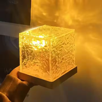 Projecteur d'ondes océaniques 3D pour maison moderne avec télécommande, lampe de douche LED 16 couleurs