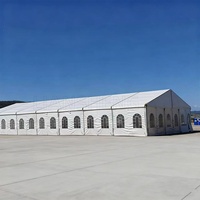 Tente de réception de luxe extérieure en alliage d'aluminium blanc de grande taille pour événements, mariages et fêtes, pour 200, 300, 500, 800 personnes