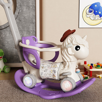 Cheval à Bascule Licorne, un Jouet Amusant pour Enfants, Produit Phare, Cheval à Bascule Écologique Adapté à une Utilisation Intérieure et Extérieure