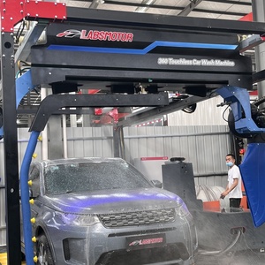 Équipement de lavage de voiture automatique programmable avec rinçage haute pression et nettoyage du dessous de caisse - Product Image 1