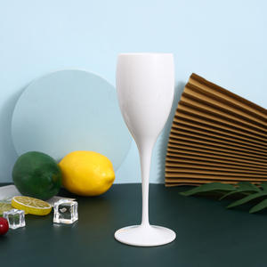 Flûtes à champagne classiques en PS de haute qualité, 6 oz, pour mariage, fête, bar, personnalisées, fabriquées au Vietnam - Product Image 6