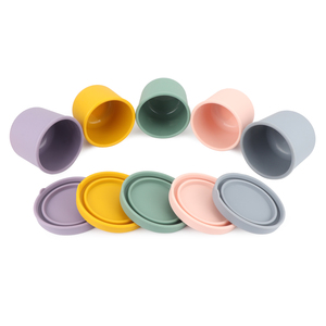 Tasses en silicone de qualité supérieure avec couvercle, coloris brillants, articles tendance de l'été, en silicone de qualité alimentaire - Product Image 1