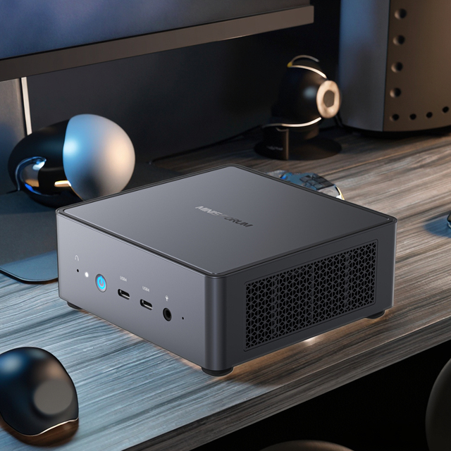 Hot Sell Minisforum UM790 Pro AMD Micro Computer R9 7940HS WiFi6E 2*DDR5 Compact Gaming Desktop Mini PC Gamer Max 64GB 4TB NVME
