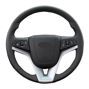 Protector de <span class=keywords><strong>volante</strong></span> de coche de cuero de microfibra para Chevrolet Cruze Hatchback Sedan 2009-2014 <span class=keywords><strong>Aveo</strong></span> 2011-2014 Orlando 2010-2015 - Product Image 3