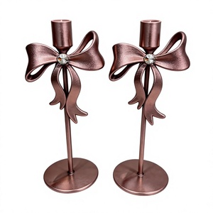 Juego de 2 Portavelas de Metal de Cobre con Lazo y Diamantes de Imitación para Decoración de Bodas y Hogar - Product Image 1