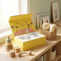 Boîte magnétique jaune de qualité supérieure avec logo personnalisé, boîte d'emballage rigide en carton pliable avec plateau pour biberon