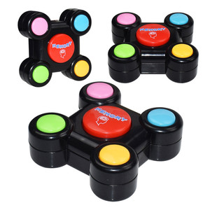Macchina <span class=keywords><strong>per</strong></span> <span class=keywords><strong>Giochi</strong></span> <span class=keywords><strong>di</strong></span> <span class=keywords><strong>Memoria</strong></span> Educativa con Luci e Suoni, Gioco Interattivo <span class=keywords><strong>per</strong></span> l'Allenamento della <span class=keywords><strong>Memoria</strong></span>, Giocattoli Divertenti <span class=keywords><strong>per</strong></span> <span class=keywords><strong>Bambini</strong></span> - Product Image 6