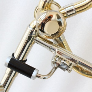 Trombone ténor professionnel <span class=keywords><strong>de</strong></span> haute qualité Bb/F <span class=keywords><strong>en</strong></span> laiton laqué clair avec glissière manuelle et pistons <span class=keywords><strong>en</strong></span> acier inoxydable OEM - Product Image 6