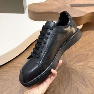 Zapatos Deportivos Casuales Grises de Moda, Diseñados por una Marca de Alta Gama, con Parte Superior de Malla, Antideslizantes, Impermeables y Transpirables - Product Image 2