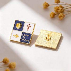 Pin de esmalte duro con forma de concha, Cruz Roja, chapado en plata, aleación de zinc, pin de solapa, broche religioso, insignia de recuerdo para peregrinos - Product Image 5