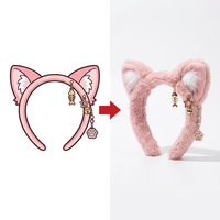 Serre-tête personnalisé en peluche avec oreilles de chat roses, oreilles duveteuses, intérieur blanc moelleux, clochette en forme d'arête de poisson, pendentif en métal en forme de patte, accessoire capillaire pour cosplay et anime