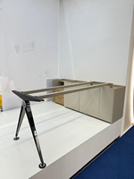 Cadre de bureau exécutif moderne en métal en forme de L pour la maison, le bureau, l'école, l'hôtel - Tailles personnalisables et structure robuste