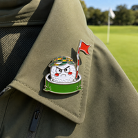 Broche personnalisée amusante en émail souple, motif visage en colère et casquette à carreaux, pour cadeau de golfeur, vente en gros, épinglette de chapeau