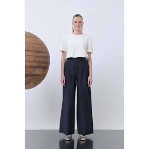 Pantalones Elegantes Plisados para Mujer Soul - Pantalones Casuales de Oficina en Azul Marino Cómodos para Uso Diario - Product Image 3